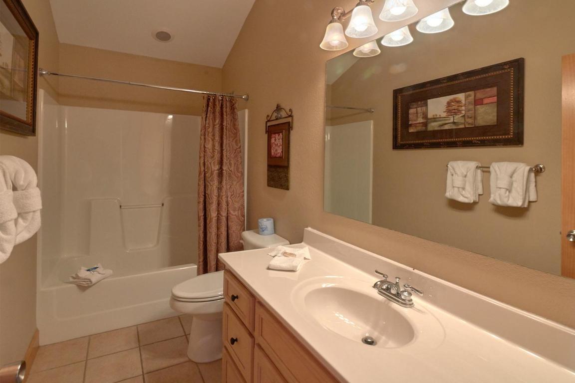 Journey'S End, 5 Bedrooms, Sleeps 12, Private Outdoor Pool, Theater, Sauna Sevierville Luaran gambar