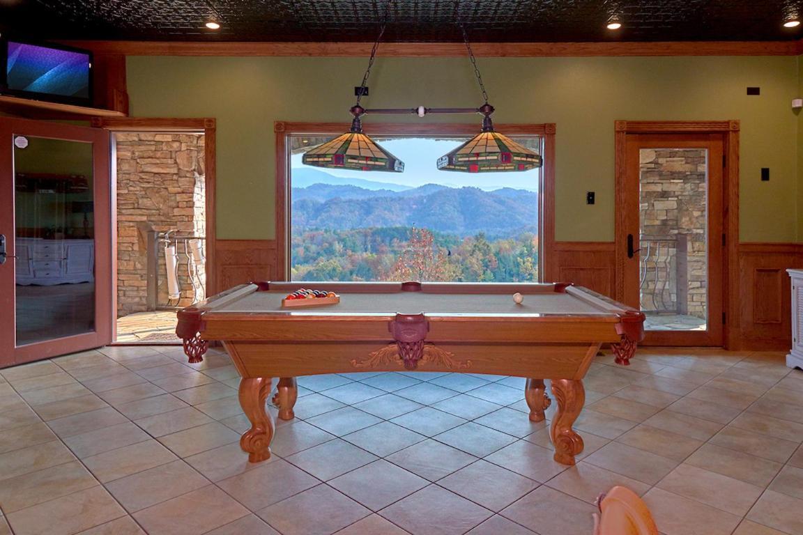 Journey'S End, 5 Bedrooms, Sleeps 12, Private Outdoor Pool, Theater, Sauna Sevierville Luaran gambar